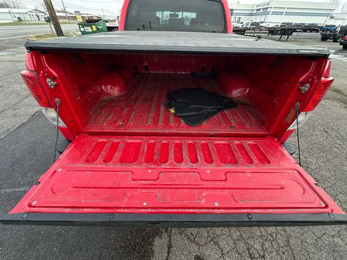 Used 2012 Toyota Tundra 4x4 CrewMax image 44