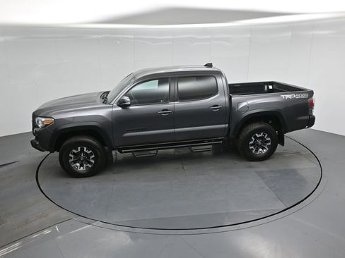 Used 2020 Toyota Tacoma TRD Off-Road w/ Technology Package image 41
