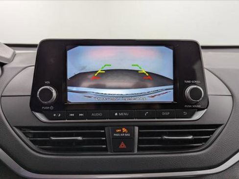 Used 2024 Nissan Altima 2.5 S image 28