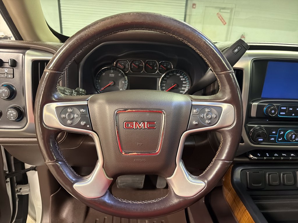 Used 2018 GMC Sierra 1500 SLT AWD/4WD image 33