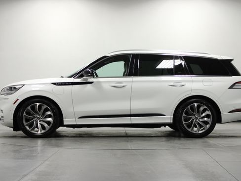 Used 2022 Lincoln Aviator Grand Touring w/ Equipment Group 301A AWD/4WD image 7