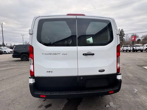 Used 2024 Ford Transit 250 Low Roof AWD w/ Exterior Upgrade Package image 7