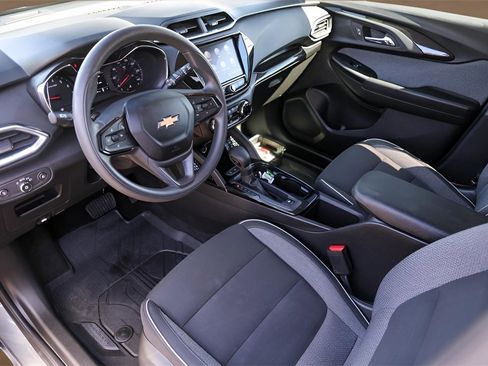 Used 2021 Chevrolet TrailBlazer LT w/ Convenience Package image 10