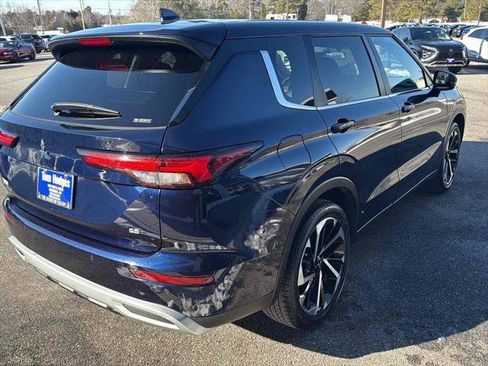 Used 2022 Mitsubishi Outlander SE image 4