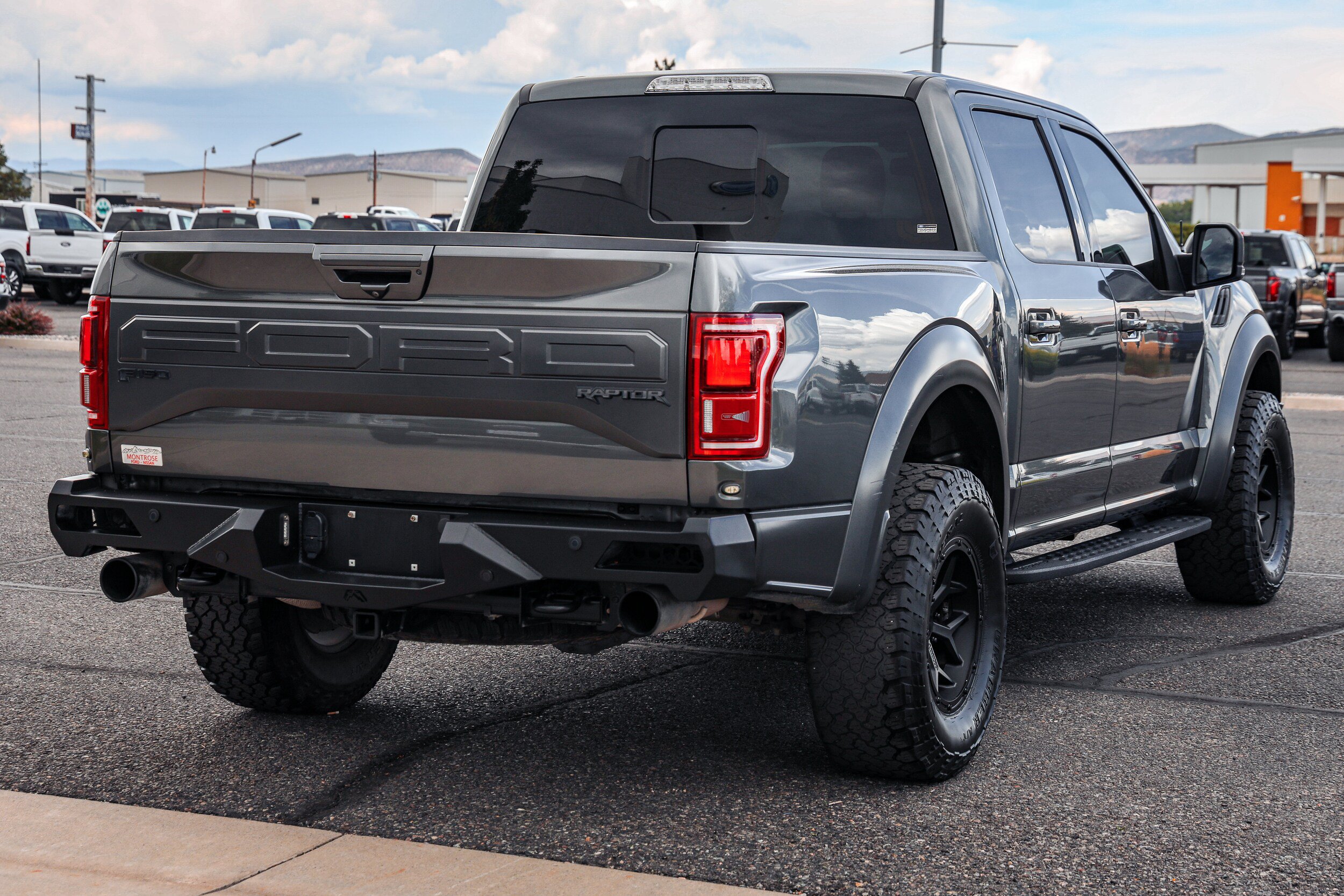 Used 2018 Ford F150 Raptor w/ Equipment Group 802A Luxury AWD/4WD image 4