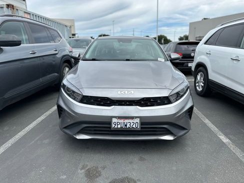 Used 2023 Kia Forte LXS image 2