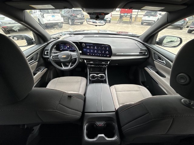 Certified 2026 Chevrolet Traverse LT w/ Driver Confidence Package FWD image 21