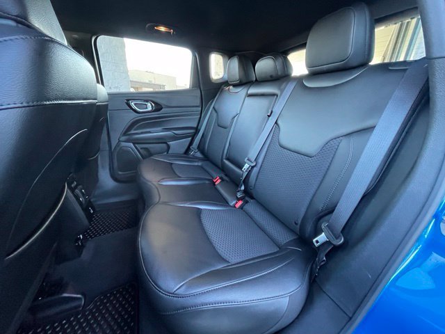 Used 2022 Jeep Compass Latitude w/ Convenience Group AWD/4WD image 25