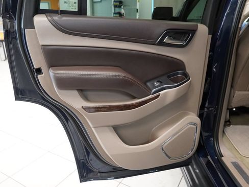 Used 2018 Chevrolet Tahoe LT AWD/4WD image 32