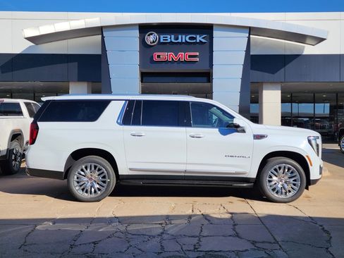 New 2026 GMC Yukon XL Denali image 2