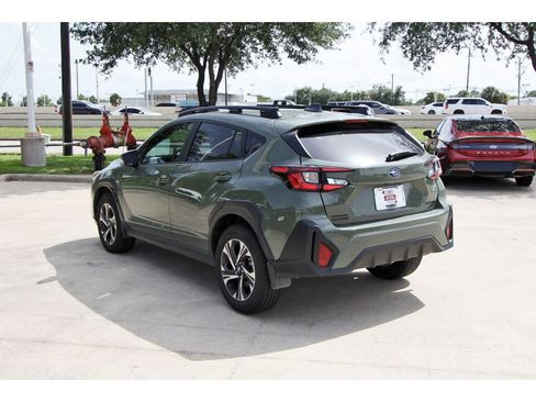 Used 2026 Subaru Crosstrek 2.5i Premium AWD/4WD image 4