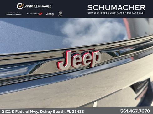 Used 2022 Jeep Grand Cherokee Trailhawk AWD/4WD image 17