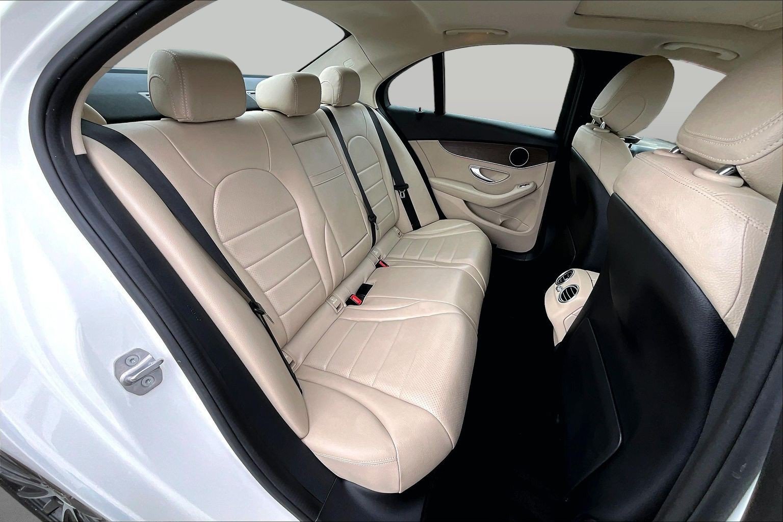 Used 2019 Mercedes-Benz C 300 Sedan image 28
