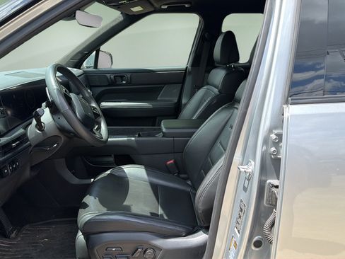 Used 2024 Hyundai Santa Fe Calligraphy FWD image 10