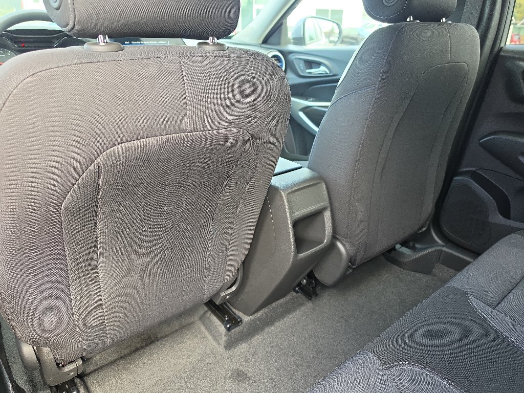 New 2026 Chevrolet Trax LS w/ LS Convenience Package FWD image 18
