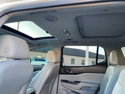 Used 2018 GMC Acadia SLT w/ LPO, Floor Liner Package AWD/4WD image 25