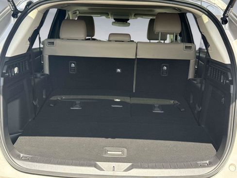 Certified 2025 MAZDA CX-90 3.3 Turbo w/ Preferred Package image 11