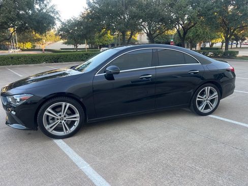 Used 2021 Mercedes-Benz CLA 250 w/ Premium Package image 5