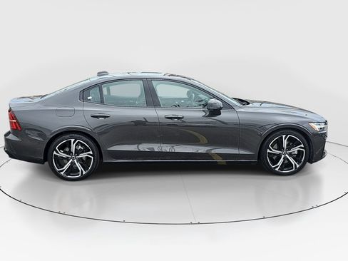 Used 2024 Volvo S60 B5 Core AWD/4WD image 4