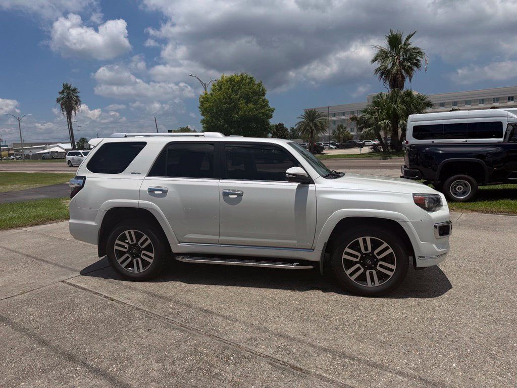 Used 2022 Toyota 4Runner Limited AWD/4WD image 6