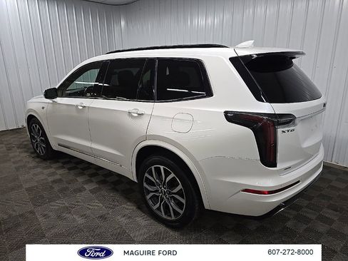Used 2021 Cadillac XT6 Sport AWD/4WD image 11