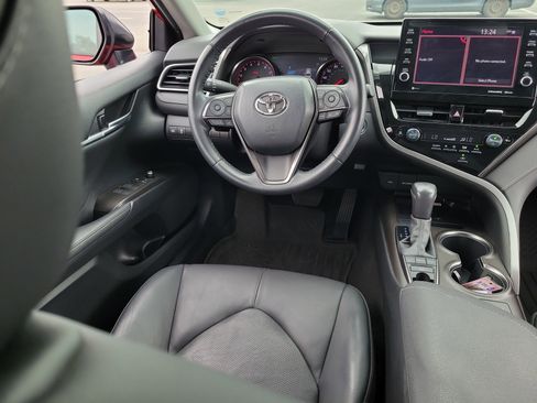 Certified 2022 Toyota Camry XSE FWD image 17