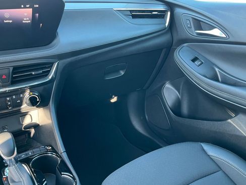 Used 2025 Buick Encore GX Preferred image 34