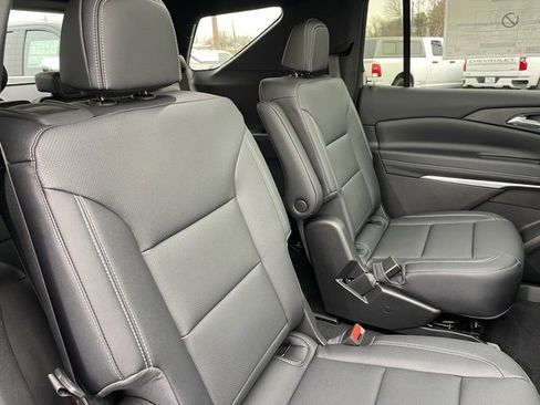 New 2026 Chevrolet Traverse LT w/ Sun and Wheel Package image 9