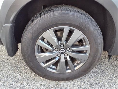 Certified 2024 Nissan Pathfinder SV image 26