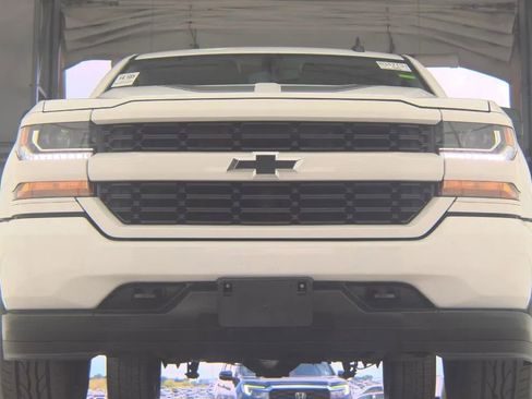 Used 2018 Chevrolet Silverado 1500 Custom w/ Rally 1 Edition RWD image 3