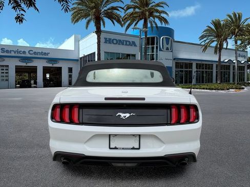 Used 2019 Ford Mustang Convertible RWD image 7