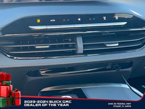 New 2025 Buick Enclave Sport Touring w/ Super Cruise Package image 30