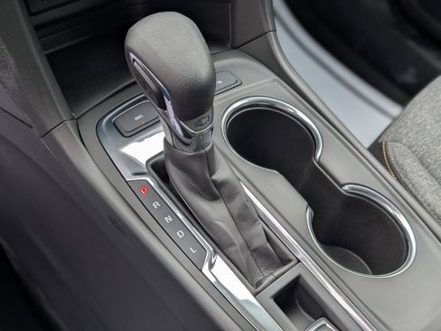 Used 2023 Chevrolet Equinox LT image 25