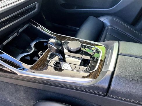 Used 2020 BMW X7 xDrive40i w/ Premium Package image 17