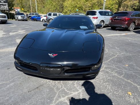 Used 1998 Chevrolet Corvette Coupe w/ Memory Pkg image 26