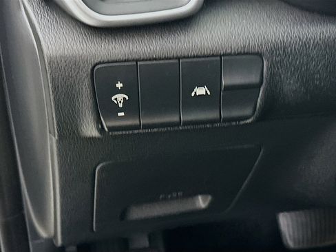 Used 2021 Kia Sportage LX image 16