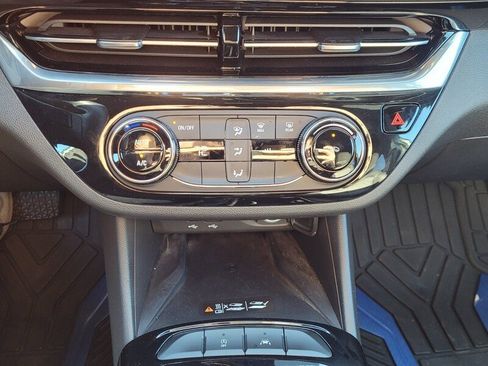 Used 2025 Buick Envista Sport Touring w/ Convenience II Package image 20