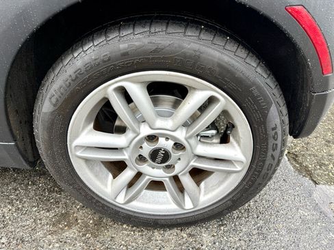 Used 2011 MINI Cooper Convertible image 9