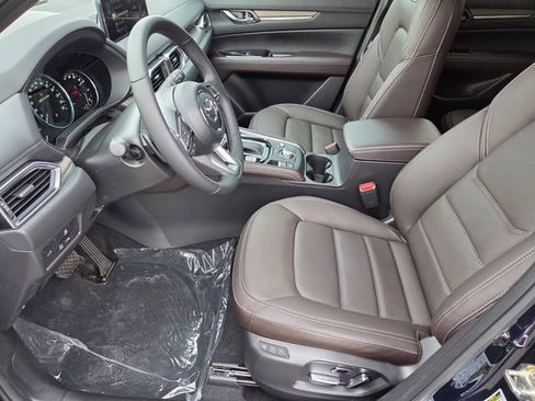 New 2025 MAZDA CX-5 Signature image 6