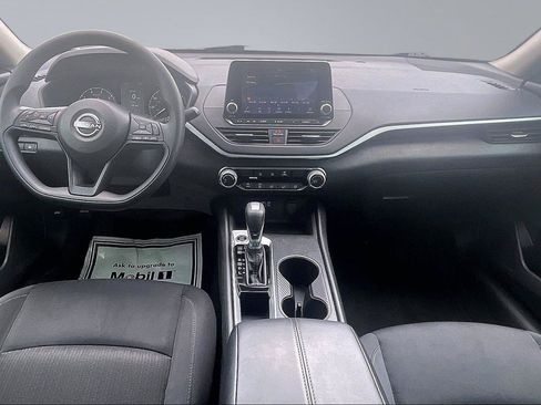 Certified 2025 Nissan Altima 2.5 S FWD image 17