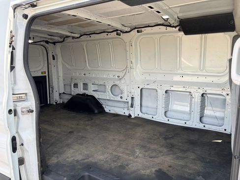 Used 2019 Ford Transit 150 148 Low Roof RWD image 18