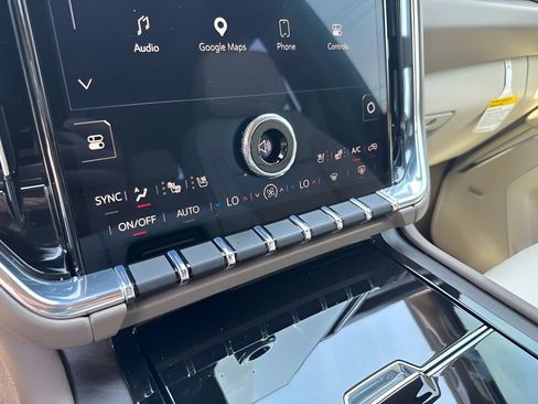 New 2026 GMC Yukon XL Denali w/ Denali Reserve Package AWD/4WD image 15