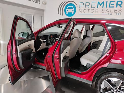 Used 2025 Hyundai Tucson SEL image 8