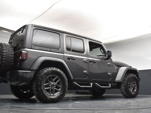 Used 2024 Jeep Wrangler Sport S image 38