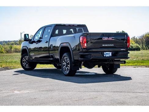Used 2022 GMC Sierra 2500 AT4 w/ AT4 Premium Plus Package image 14