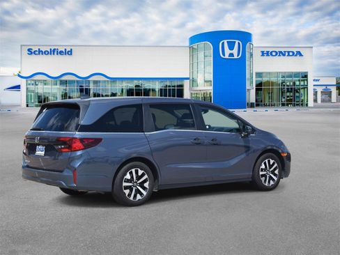 Used 2025 Honda Odyssey EX-L image 3