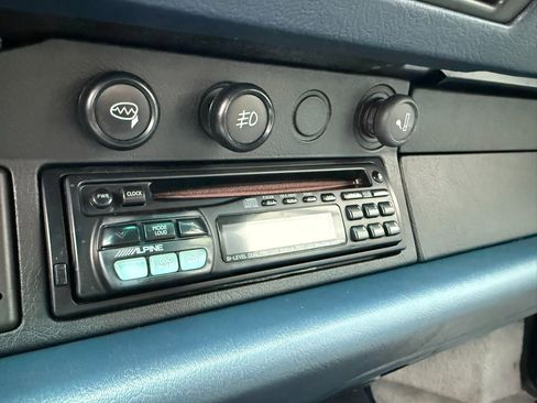 Used 1995 Porsche 911 Carrera image 20