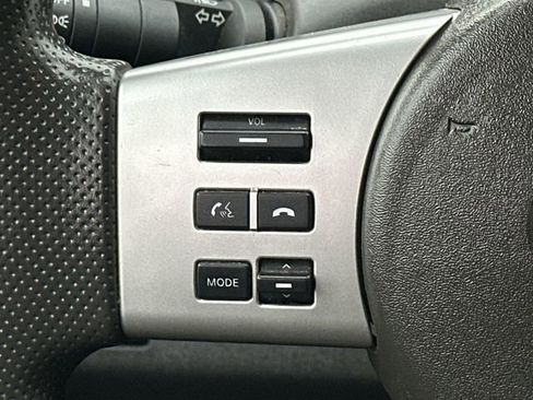 Used 2016 Nissan Frontier SV image 10