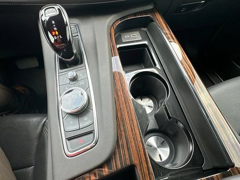 Certified 2024 Cadillac Escalade Premium Luxury w/ Performance Package AWD/4WD image 16
