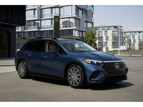 New 2026 Mercedes-Benz EQS 400 4MATIC SUV image 11